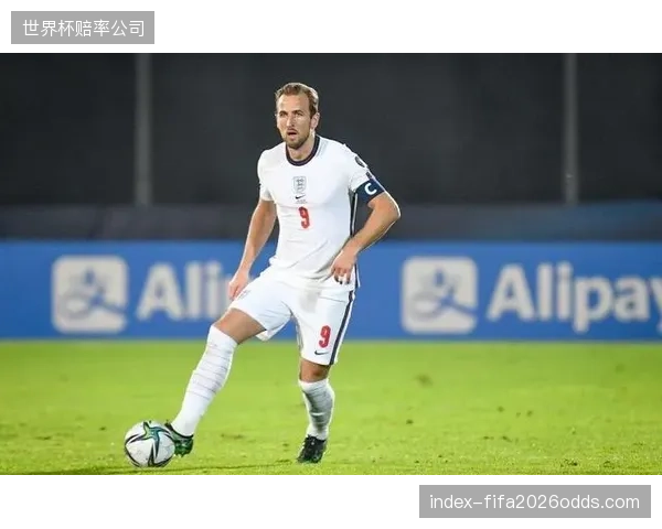 后防线面临终极考验，科尔多瓦与安德拉德将联手限制英格兰中锋凯恩。